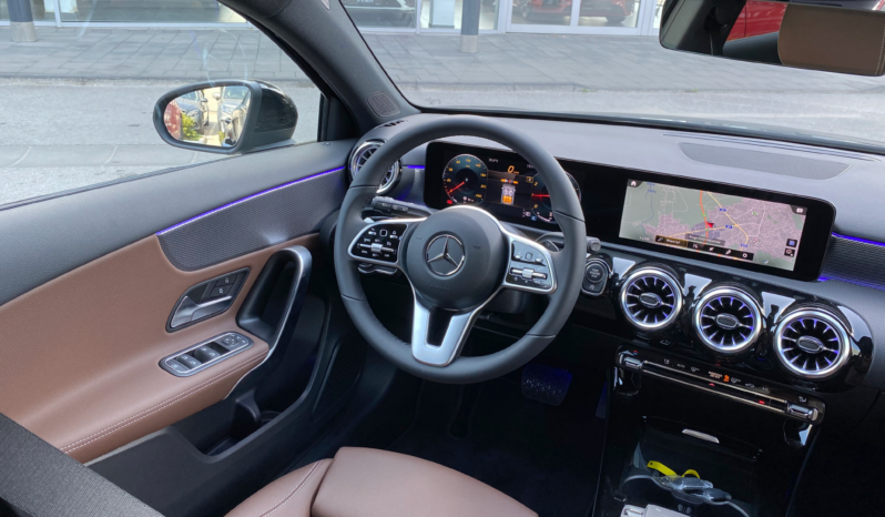 Mercedes-Benz A180 full